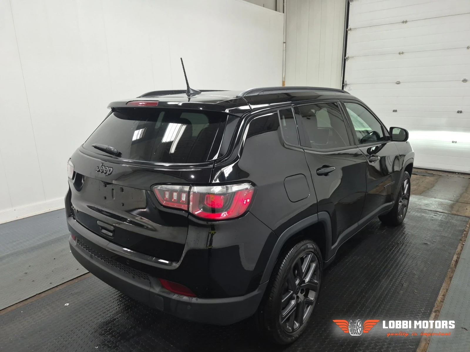Jeep Compass, снимка 3 - Автомобили и джипове - 56025229