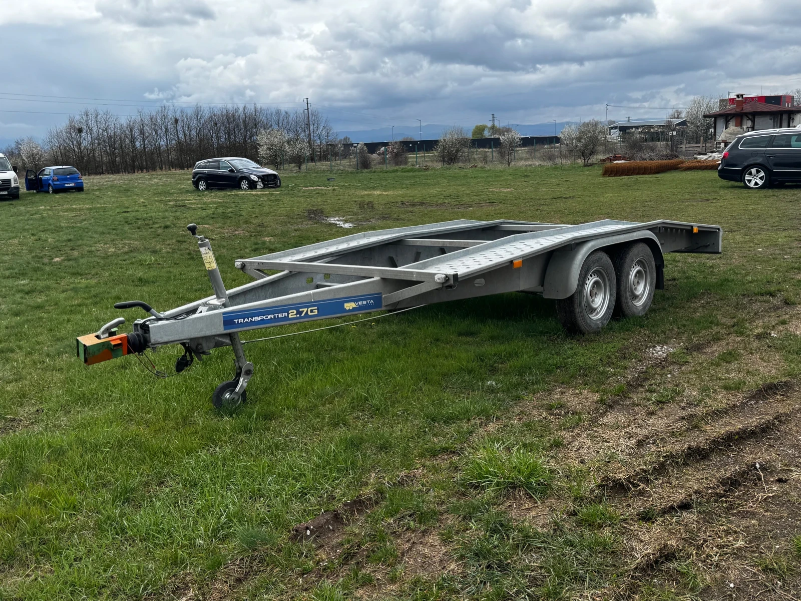 VW Crafter 2, 5 TDI ПЪТНА ПОМОЩ* КЛИМАТИК, снимка 13 - Бусове и автобуси - 53526658