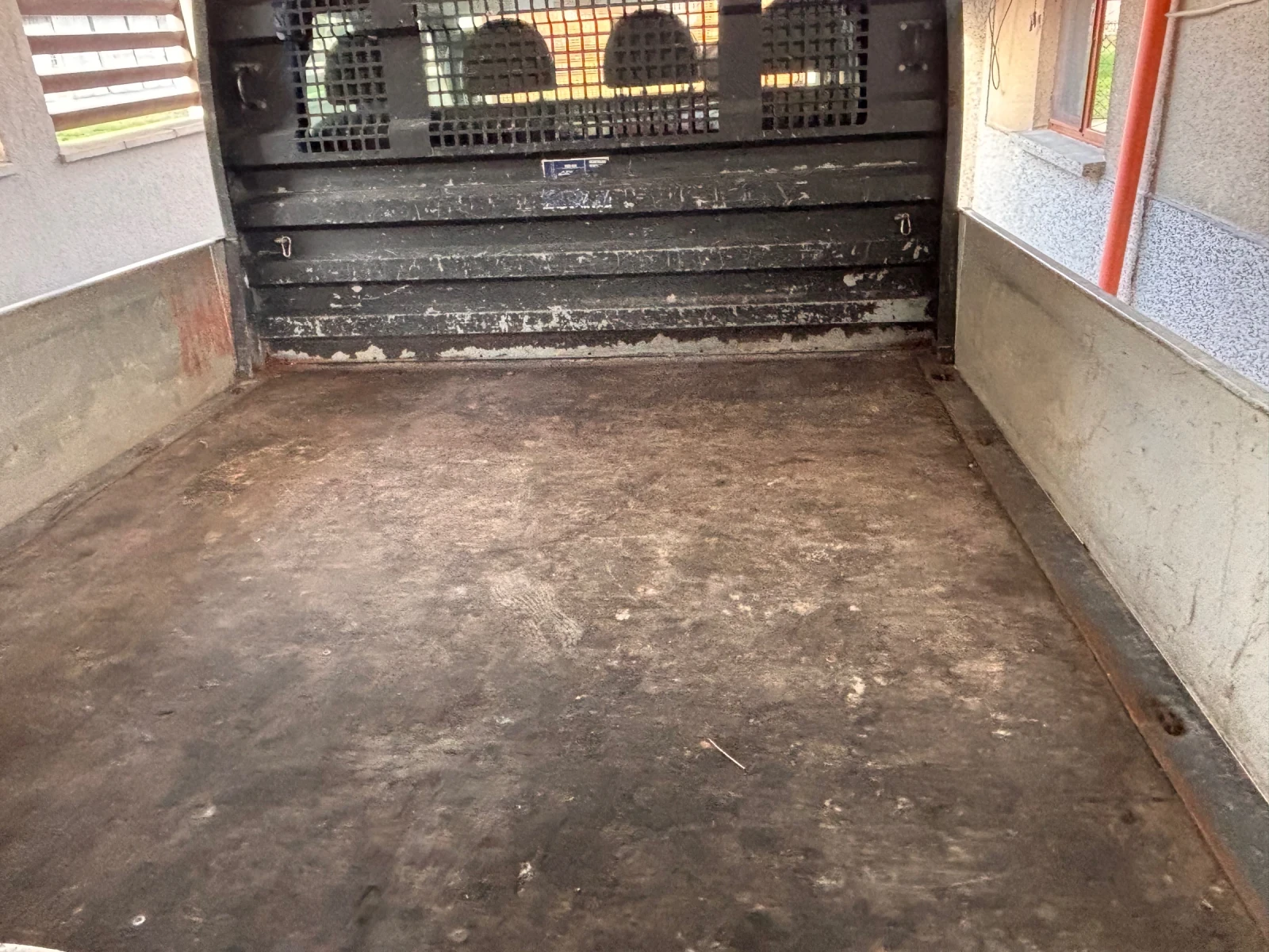 Ford Transit 2.2 125 - изображение 6