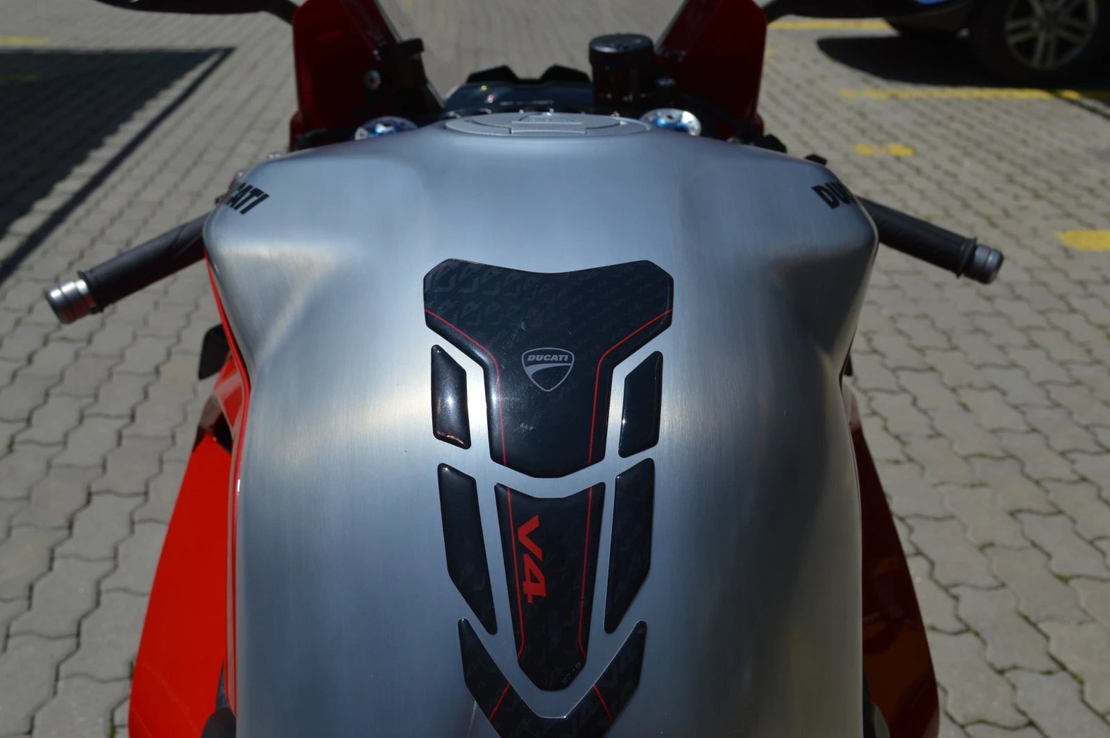 Ducati Panigale V4R, снимка 12 - Мотоциклети и мототехника - 54411963