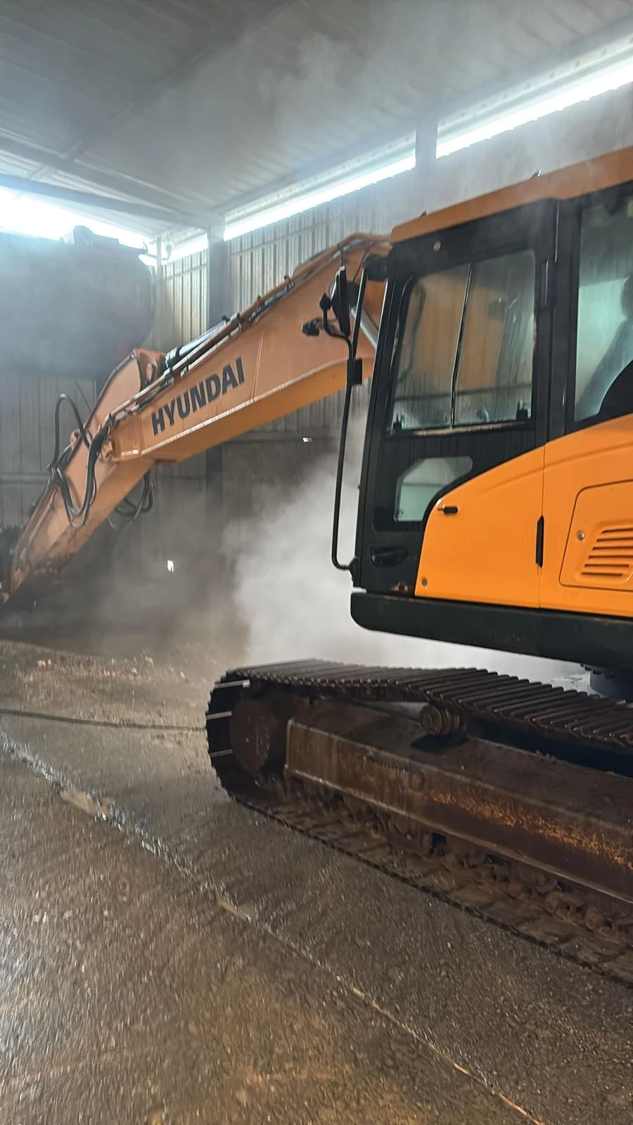 Багер Hyundai  - изображение 3