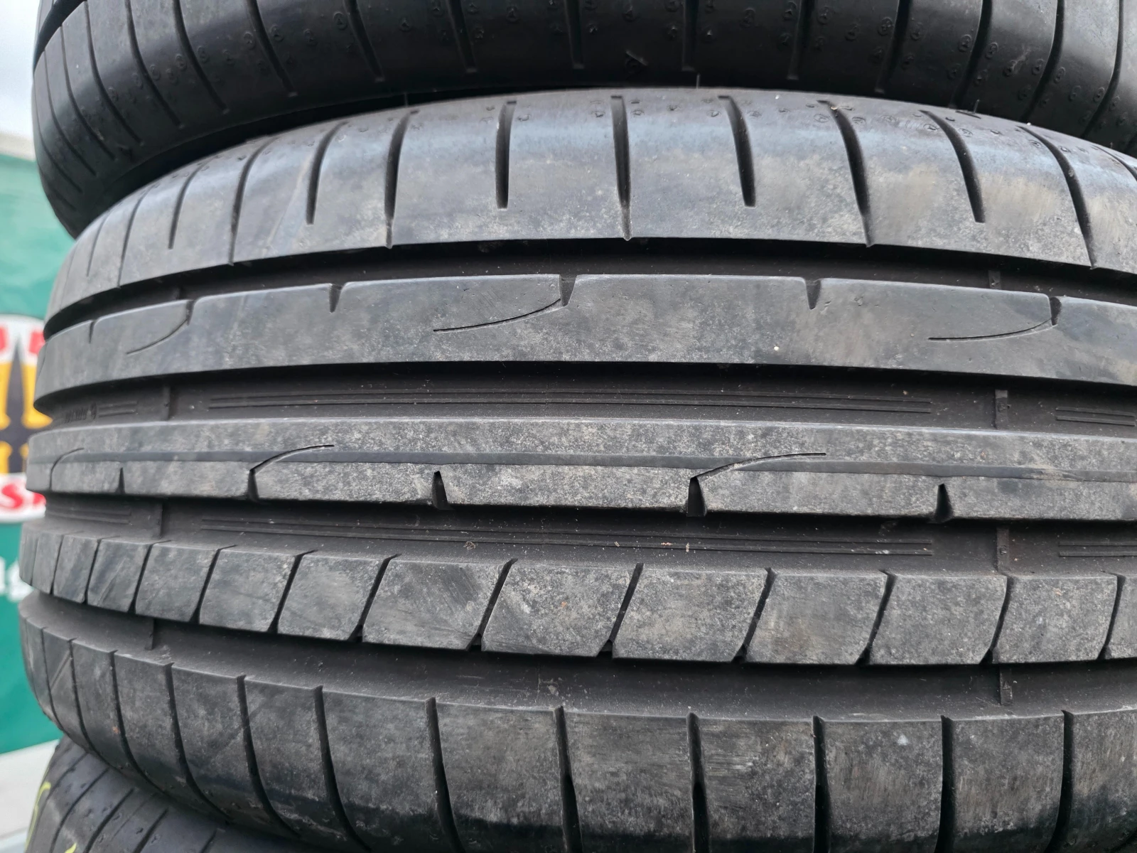 Гуми Летни 215/45R17, снимка 4 - Гуми и джанти - 54086690