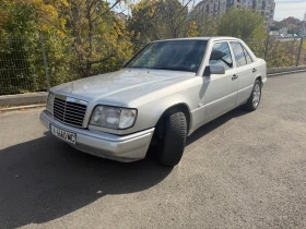 Mercedes-Benz 124 Е200, снимка 2