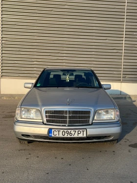 Mercedes-Benz C 180, снимка 2