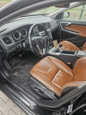 Volvo V60 D5 2012 215к.с. - 3499 € / 6843.45 лв. - 40714849 2