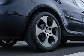 VW Golf - 4500 € / 8801.24 лв. - 67135402 7