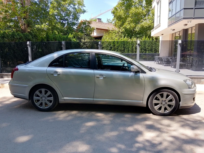 Toyota Avensis Facelift, снимка 2 - Автомобили и джипове - 47841645