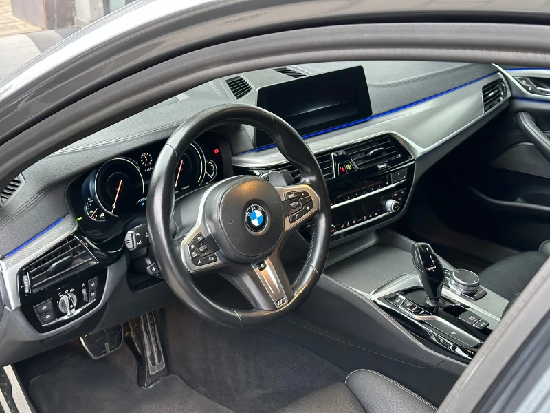 BMW 530 M paket xdrive, снимка 9 - Автомобили и джипове - 47296820