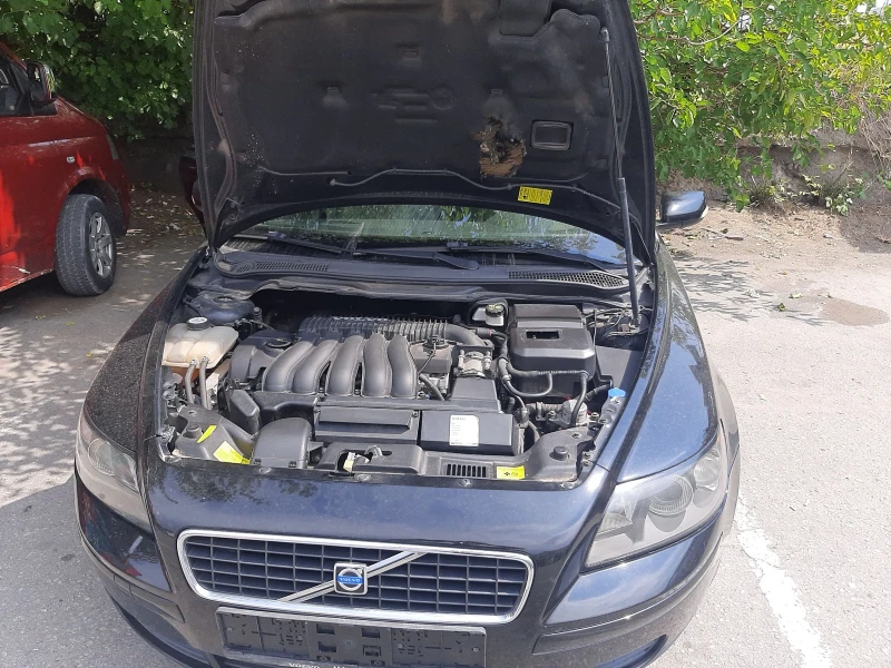 Volvo S40 2400, снимка 7 - Автомобили и джипове - 48091814