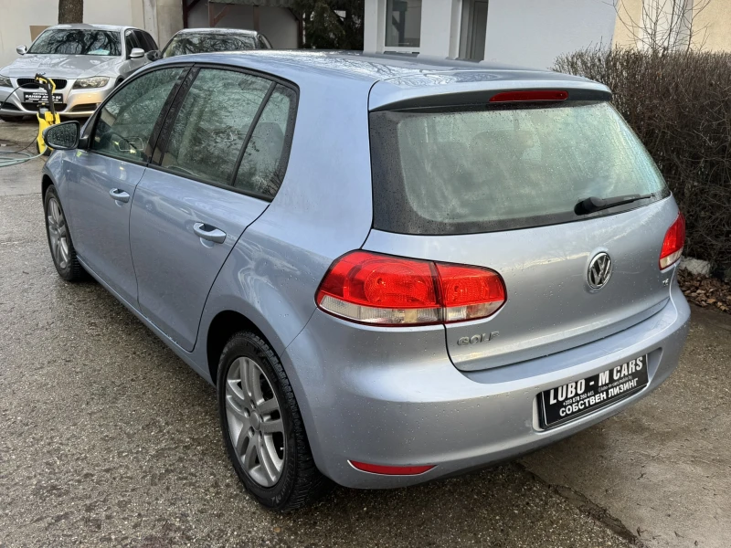 VW Golf 1.6i-ФАБРИЧНА ГАЗ* , снимка 5 - Автомобили и джипове - 48929509