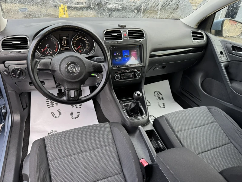 VW Golf 1.6i-ФАБРИЧНА ГАЗ* , снимка 7 - Автомобили и джипове - 48929509