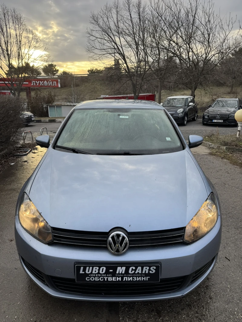 VW Golf 1.6i-ФАБРИЧНА ГАЗ* , снимка 2 - Автомобили и джипове - 48929509