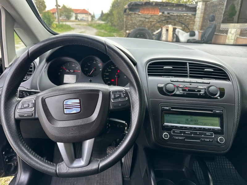 Seat Altea XL COPA CHILI 1.6tdi Facelift, снимка 9 - Автомобили и джипове - 52102511