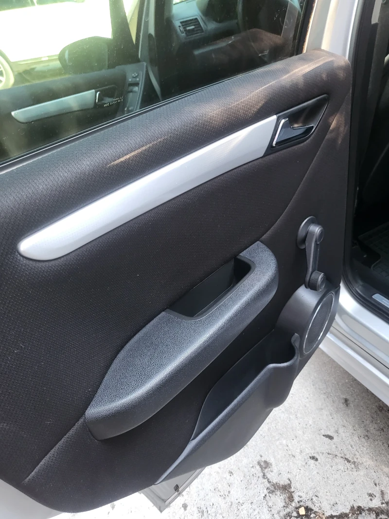 Mercedes-Benz A 180, снимка 8 - Автомобили и джипове - 52639427