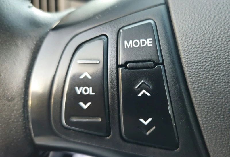 Hyundai I30 1.6CRDI.160000км.ТОПсъстояние, снимка 16 - Автомобили и джипове - 52171127