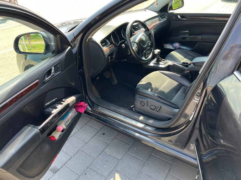 Skoda Superb 2.0 TDI 140 к.с., снимка 10 - Автомобили и джипове - 52405711