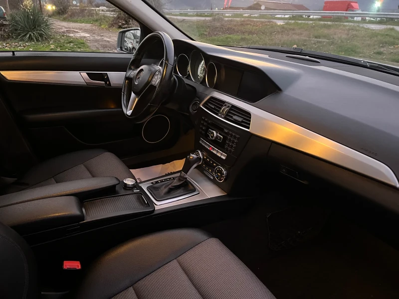 Mercedes-Benz C 220 2.2CDI-170-AMG-NAVI-FEIS-ITALIA, снимка 5 - Автомобили и джипове - 52730205