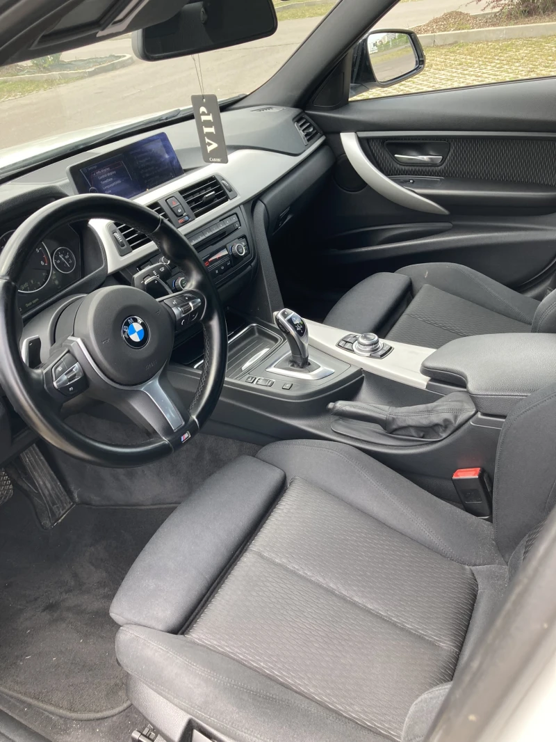 BMW 320 Xdrive, снимка 10 - Автомобили и джипове - 52860895