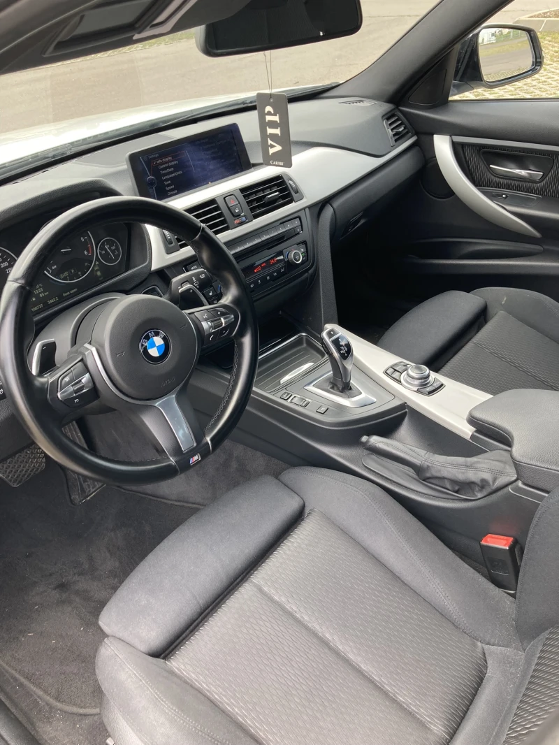 BMW 320 Xdrive, снимка 11 - Автомобили и джипове - 52860895