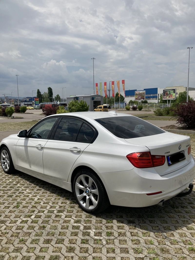 BMW 320 Xdrive, снимка 9 - Автомобили и джипове - 52860895