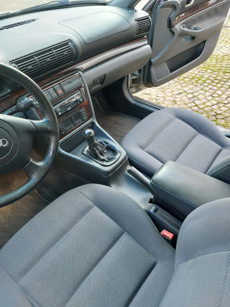 Audi A4, снимка 6 - Автомобили и джипове - 52956011