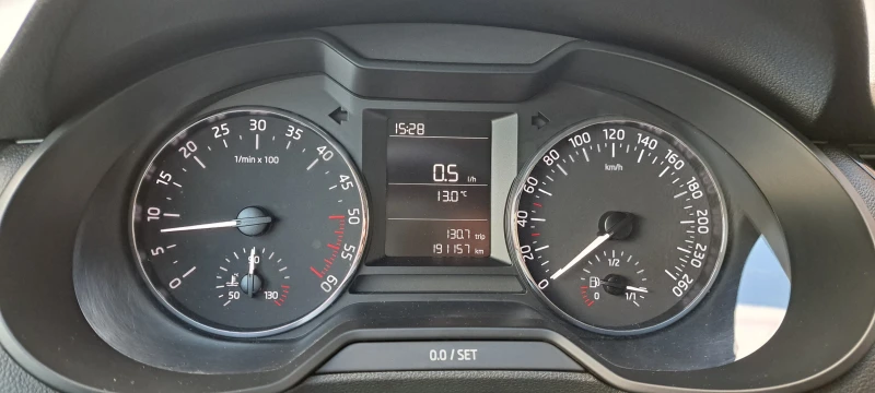 Skoda Octavia 1, 6 TDI, снимка 14 - Автомобили и джипове - 52977030