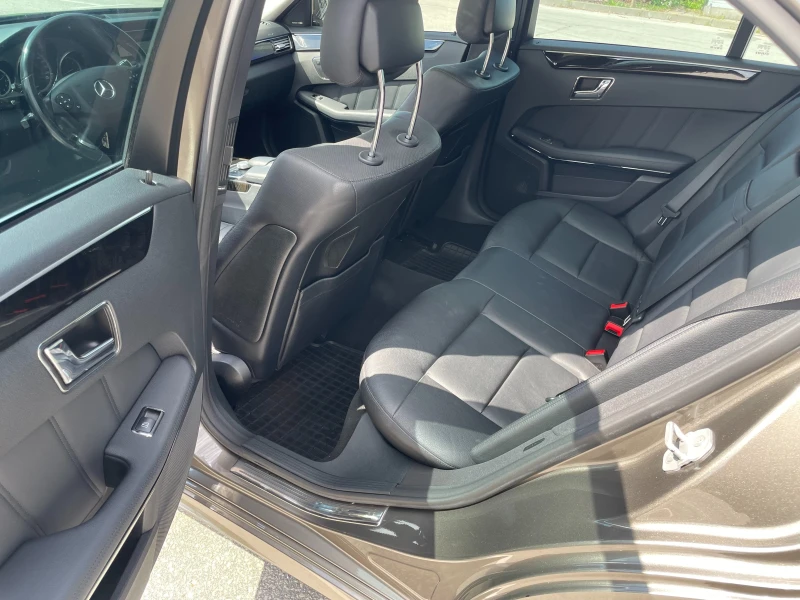 Mercedes-Benz E 350 Avantgarde, снимка 14 - Автомобили и джипове - 52982126