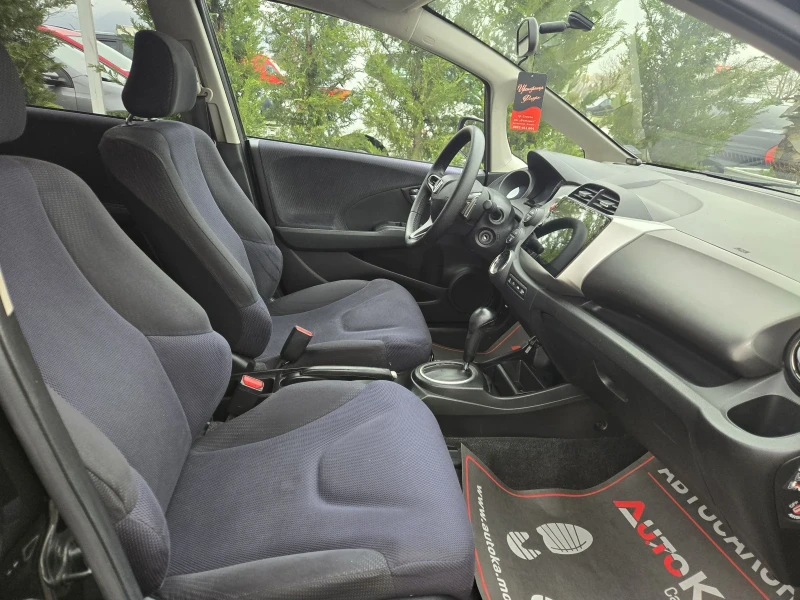 Honda Jazz 1.3i-88кс= ХИБРИД= АВТОМАТ= КЛИМАТРОНИК= NAVI, снимка 15 - Автомобили и джипове - 53297536