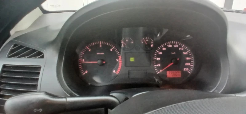 Seat Ibiza 1.9 SDI, снимка 7 - Автомобили и джипове - 53499525