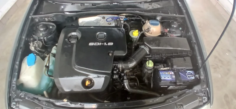 Seat Ibiza 1.9 SDI, снимка 10 - Автомобили и джипове - 53499525