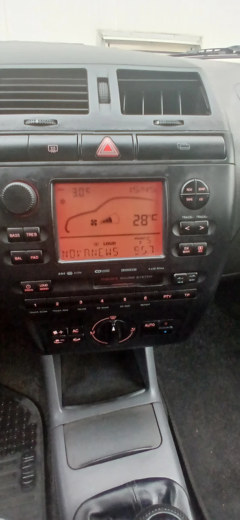 Seat Ibiza 1.9 SDI, снимка 9 - Автомобили и джипове - 53499525