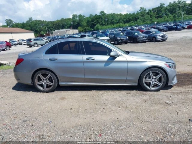 Mercedes-Benz C 300 4MATIC* Червена кожа* Burmester* НОЩЕН ТЪРГ, снимка 12 - Автомобили и джипове - 53381862