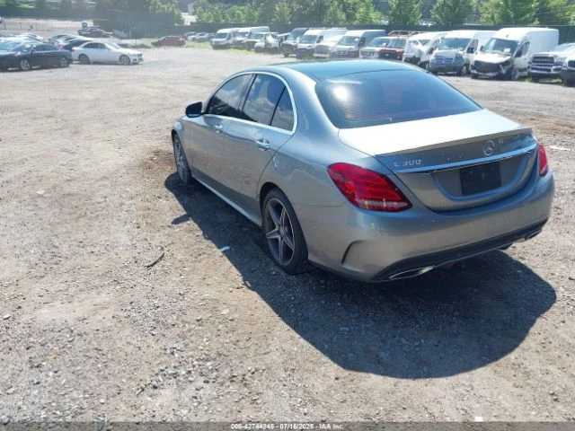 Mercedes-Benz C 300 4MATIC* Червена кожа* Burmester* НОЩЕН ТЪРГ - изображение 4