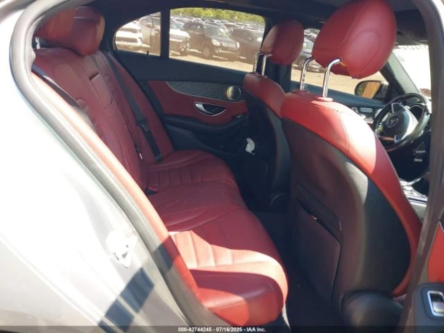 Mercedes-Benz C 300 4MATIC* Червена кожа* Burmester* НОЩЕН ТЪРГ - изображение 9