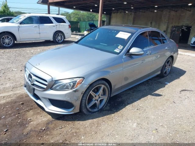 Mercedes-Benz C 300 4MATIC* Червена кожа* Burmester* НОЩЕН ТЪРГ - изображение 3