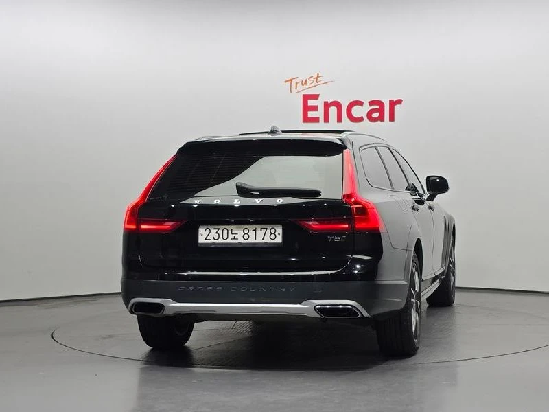 Volvo V90 T5 Pro AWD| 254к.с.| ВКЛ.ТЕХНОТЕСТ, снимка 4 - Автомобили и джипове - 55700276
