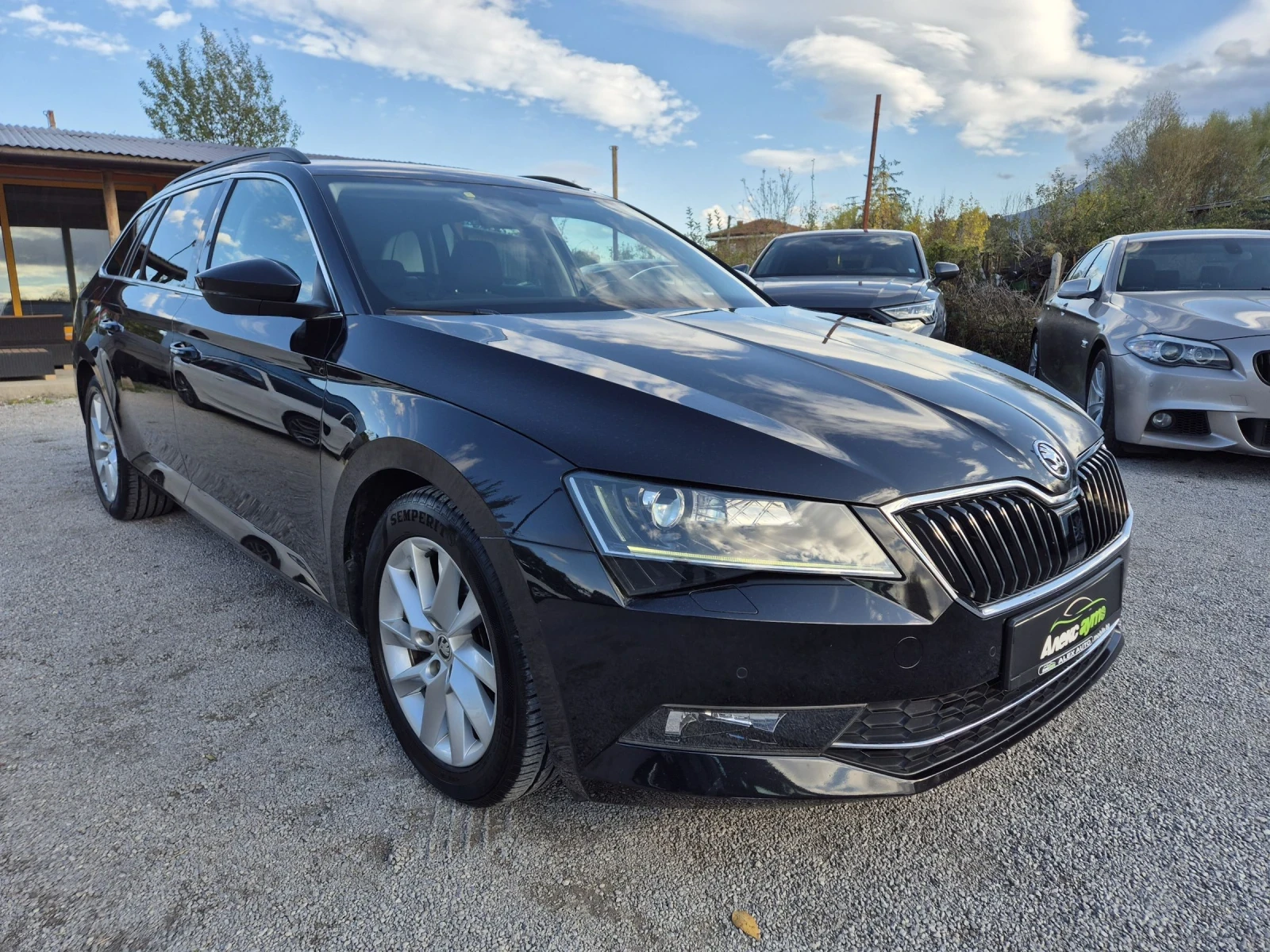 Skoda Superb 2.0TDI///АВТОМАТИК///ДИСТРОНИК  - изображение 6