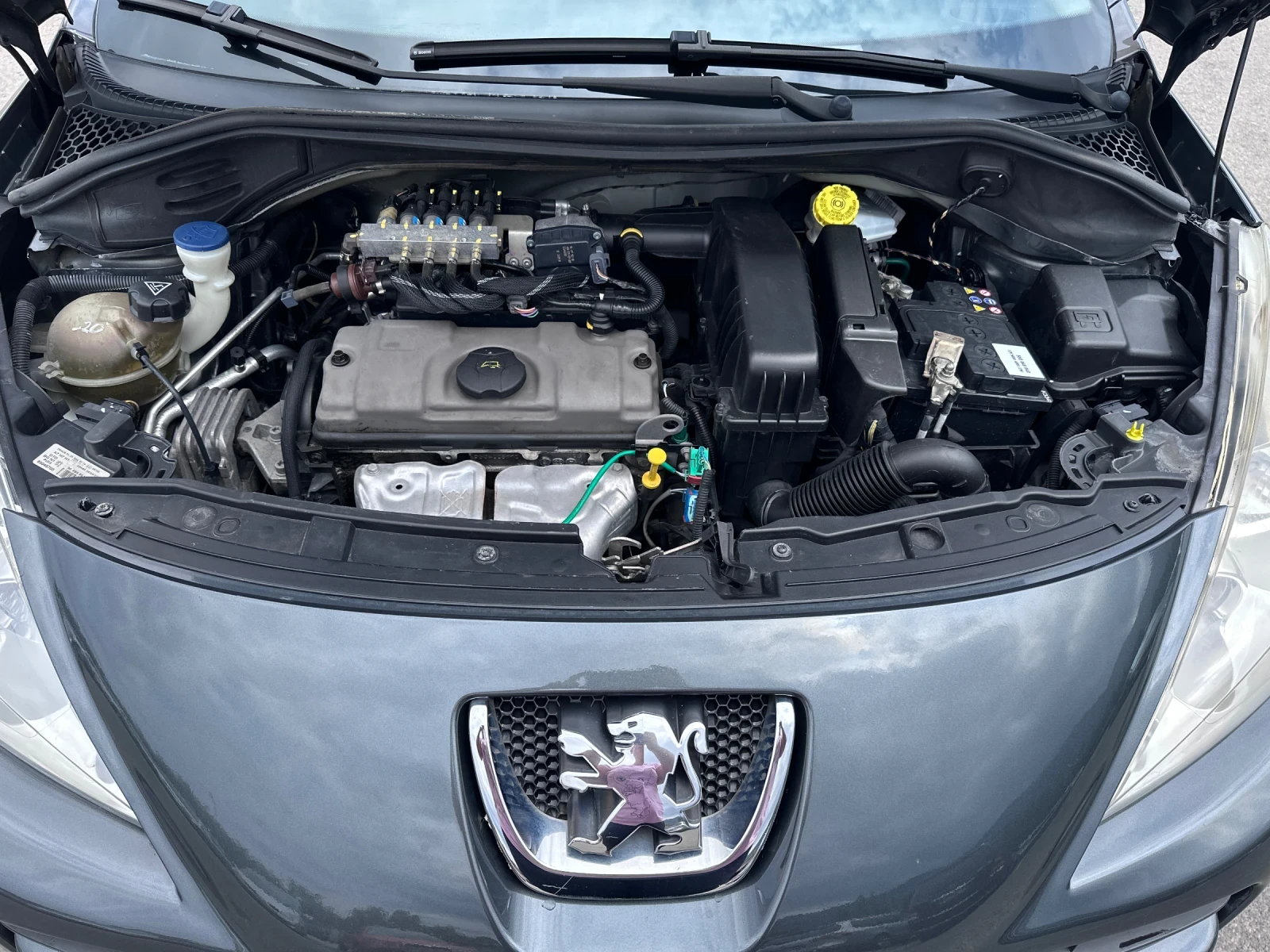 Peugeot 207 1.4i GAZ -  | Mobile.bg   16