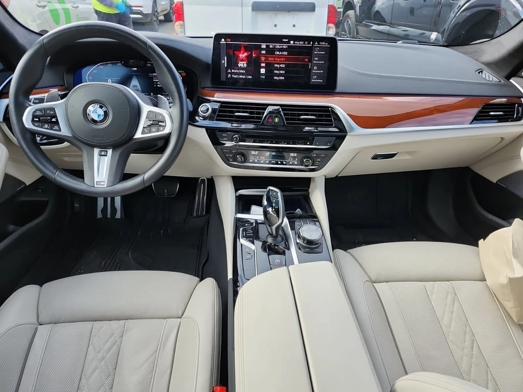 BMW 540 * 540I XDRIVE * CARFAX * БЕЗ ПЪРВОНАЧАЛНА ВНОСКА - изображение 8