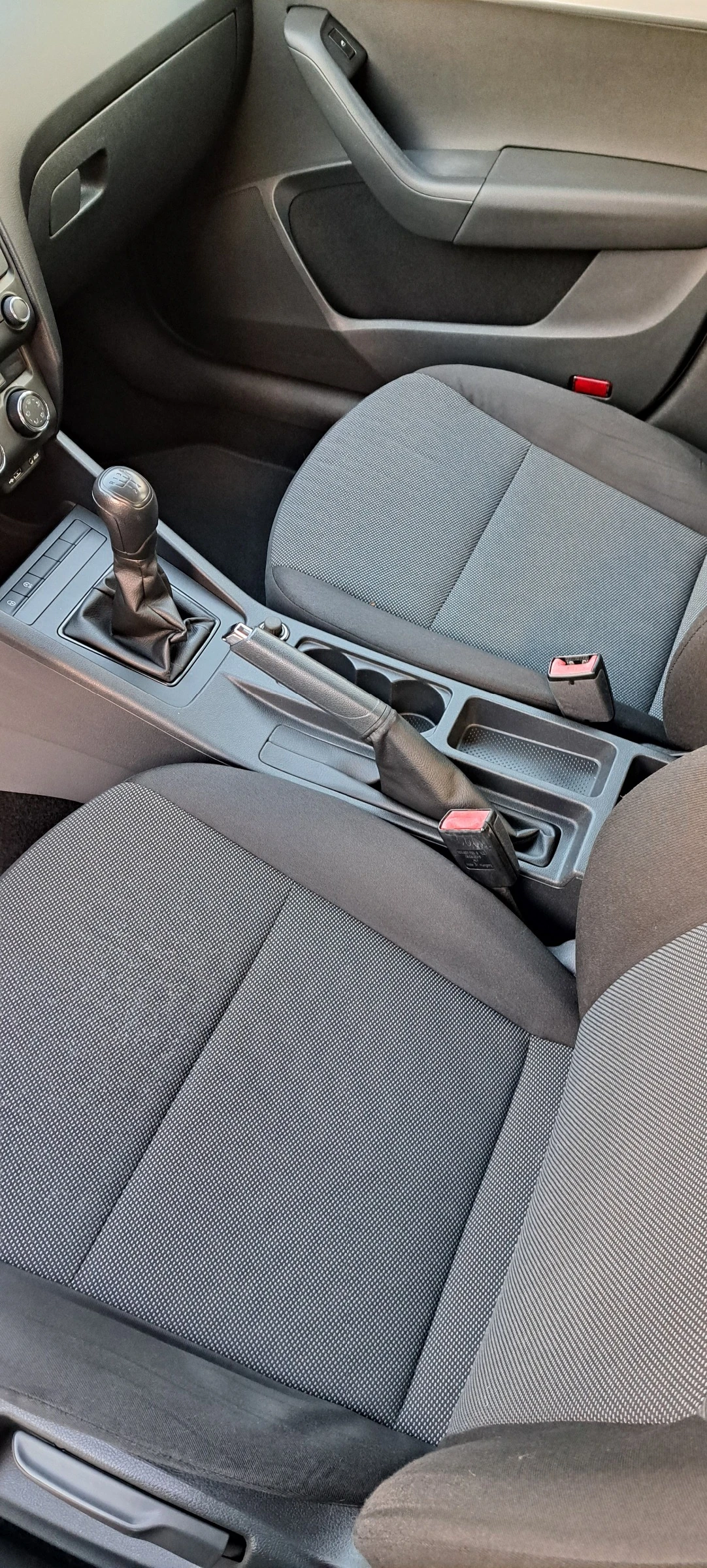 Skoda Octavia 1, 6 TDI - изображение 10