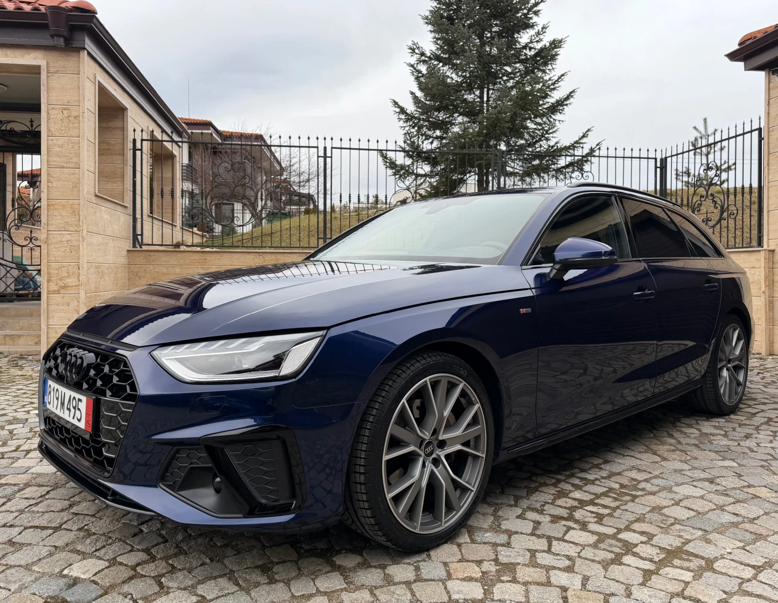 Audi A4 S-Line HUD Carbon RS Interior Panorama  - изображение 2