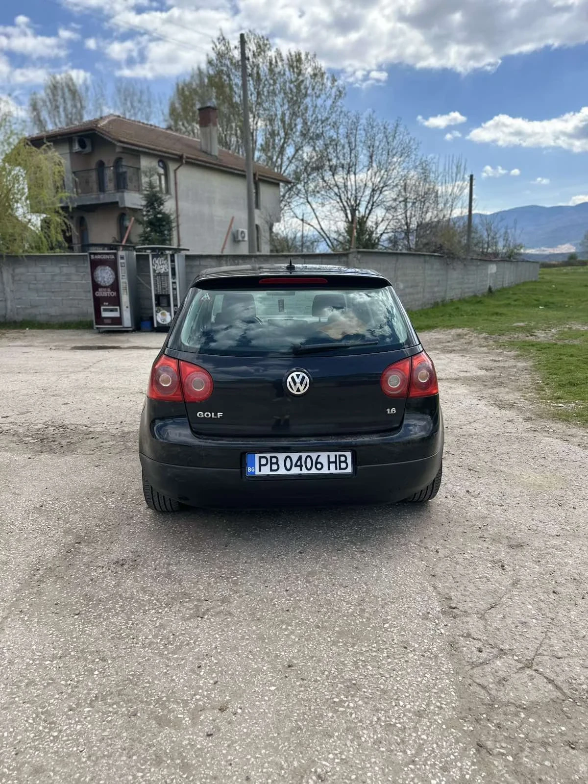VW Golf 1.6 Газ/Бензин 102 Коня * * * , снимка 2 - Автомобили и джипове - 53952448