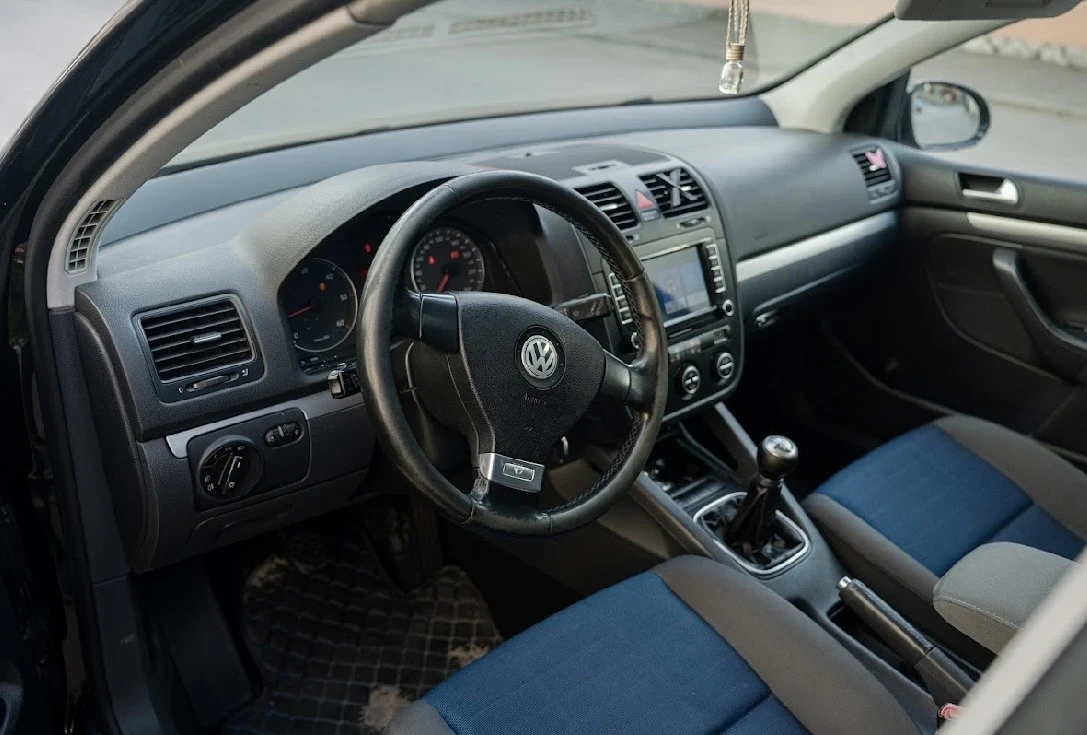 VW Golf, снимка 10 - Автомобили и джипове - 54055541