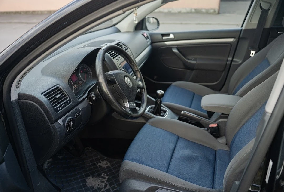 VW Golf, снимка 9 - Автомобили и джипове - 54055541