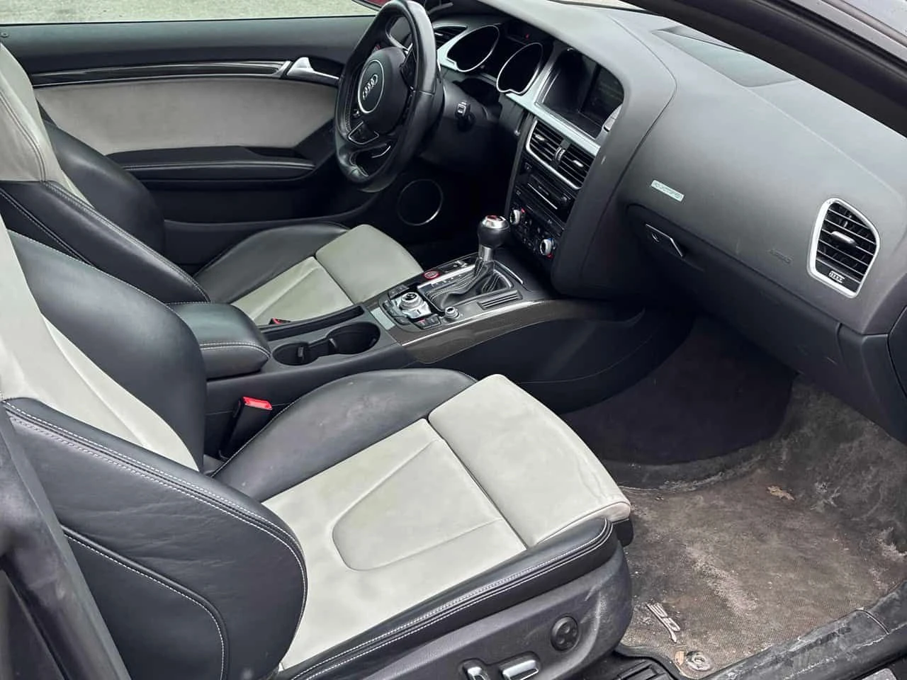 Audi S5 Technik * ПАНОРАМА * ПОДГРЕВ * ОТ ПРЕДСТАВИТЕЛСТВО, снимка 13 - Автомобили и джипове - 54384040