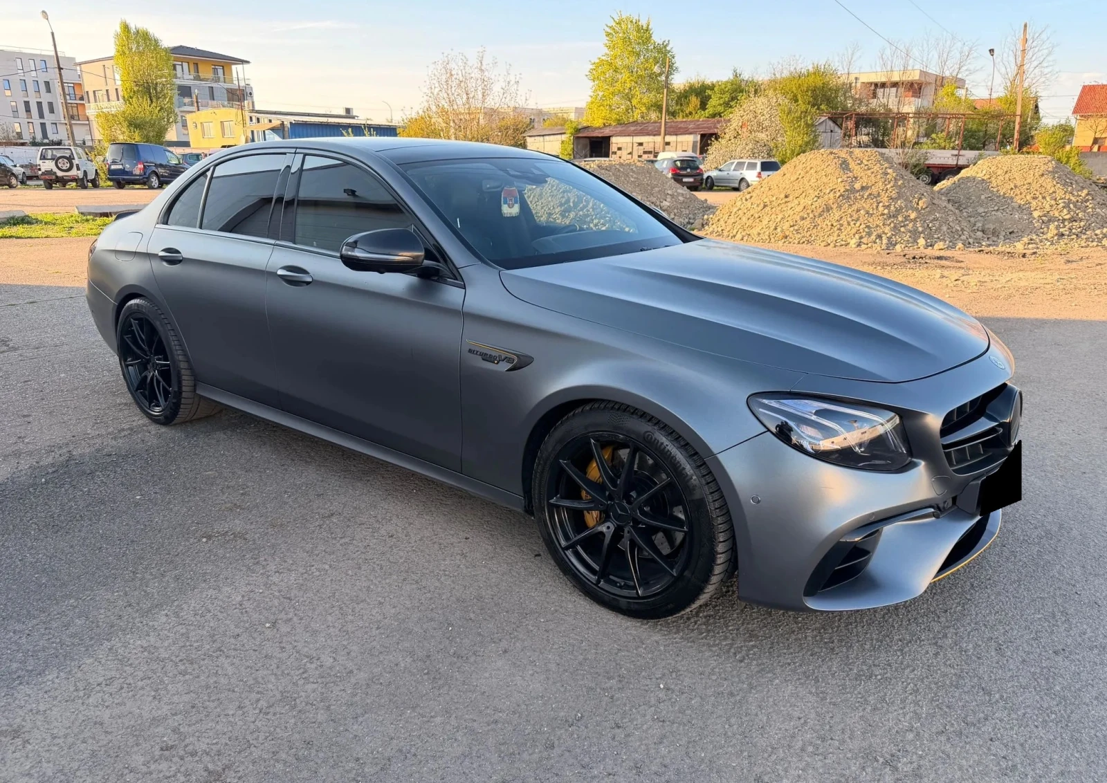 Mercedes-Benz E 63 AMG 4Matic+ , снимка 3 - Автомобили и джипове - 54385650