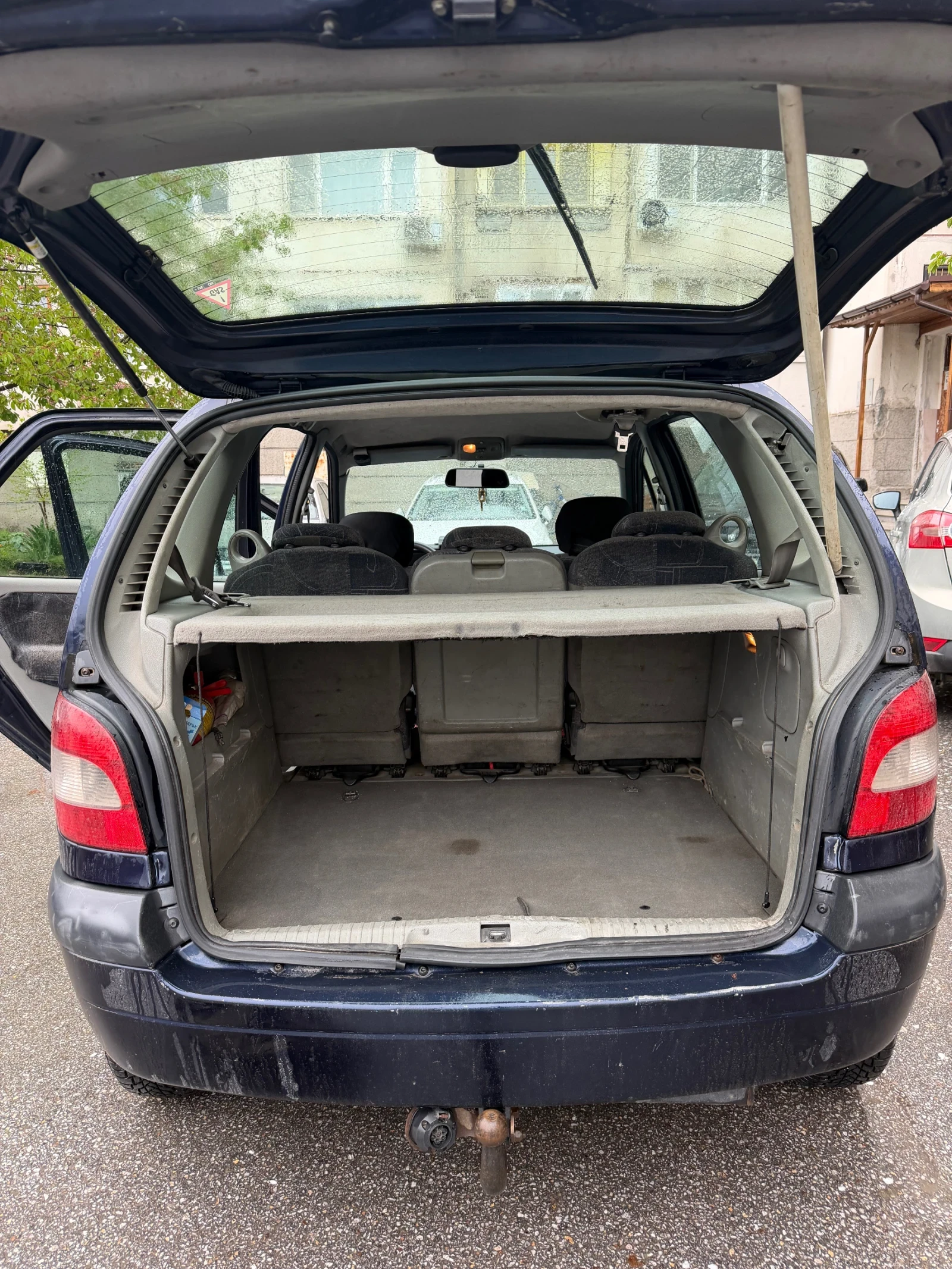Renault Scenic, снимка 8 - Автомобили и джипове - 54387260
