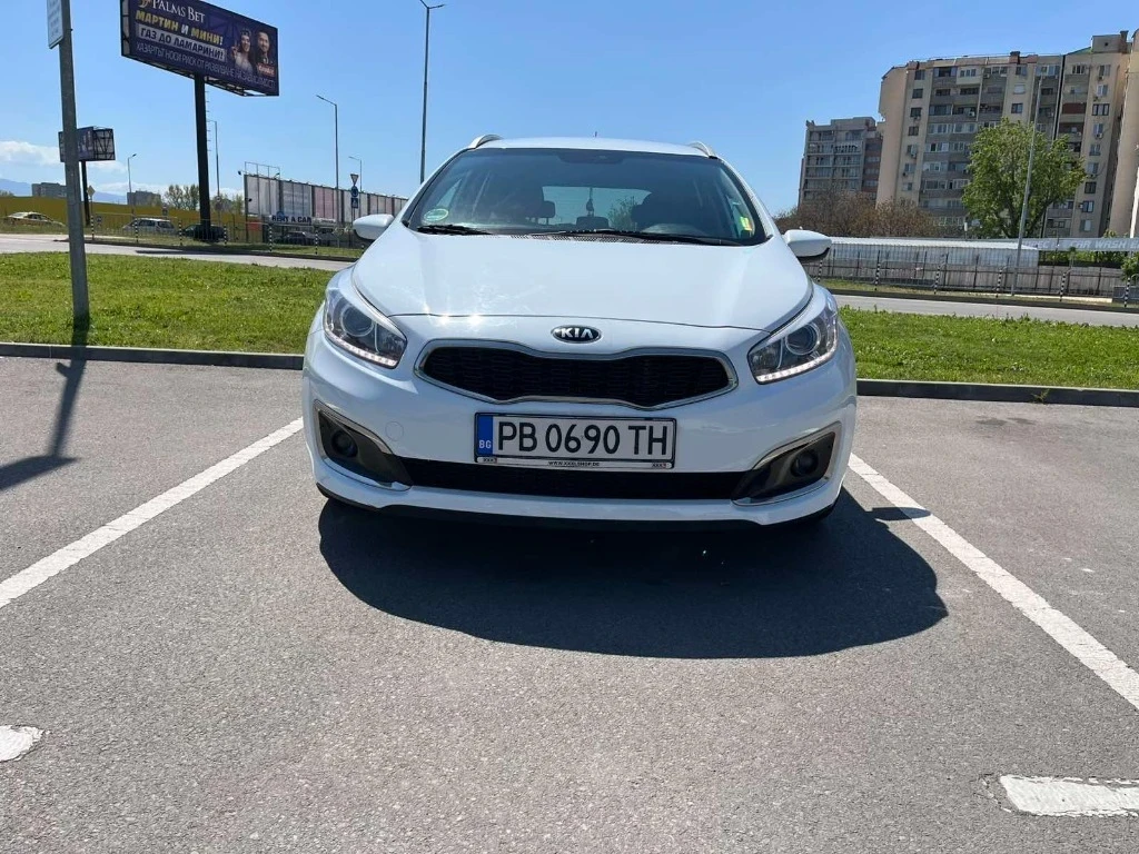 Kia Ceed, снимка 5 - Автомобили и джипове - 54474274