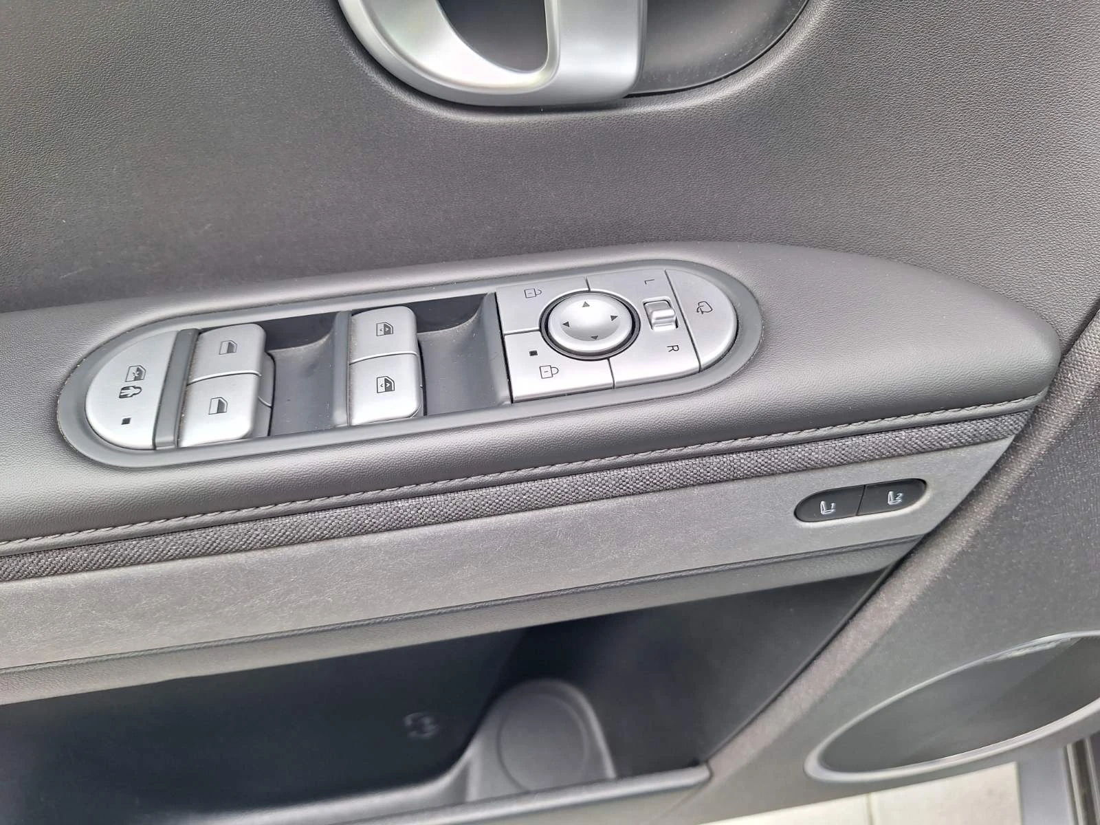 Hyundai Ioniq 5 Dual motor/Long Range, снимка 10 - Автомобили и джипове - 54477982