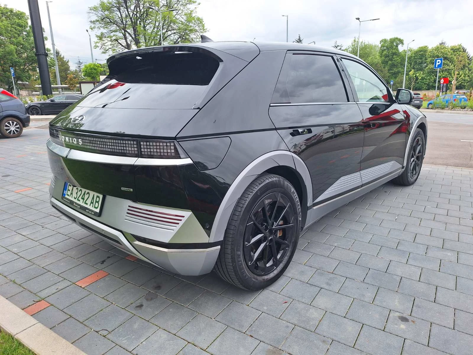 Hyundai Ioniq 5 Dual motor/Long Range, снимка 4 - Автомобили и джипове - 54477982